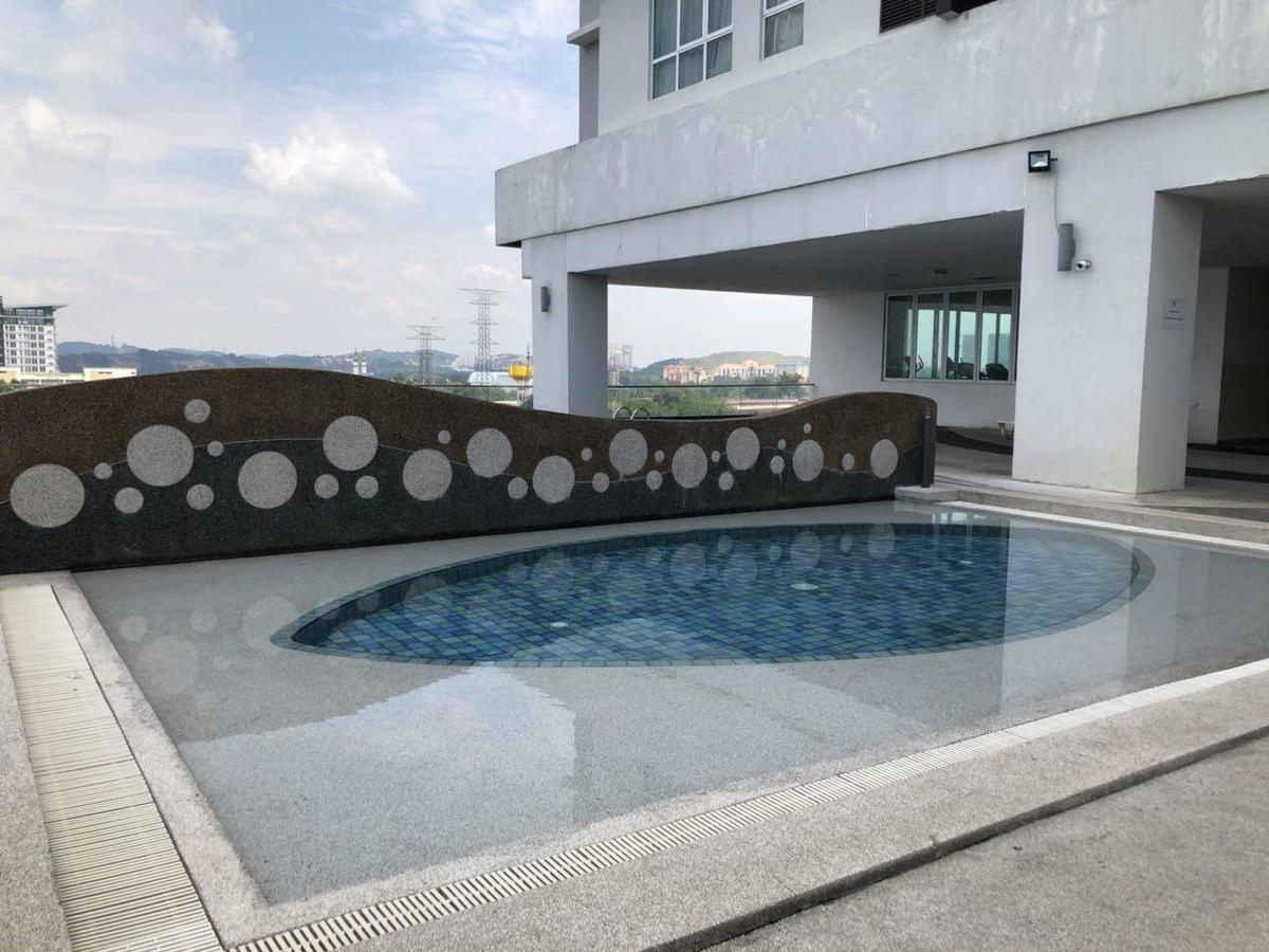 Yenni Duplex @ Decentrum, Kajang Serdang  Exterior foto