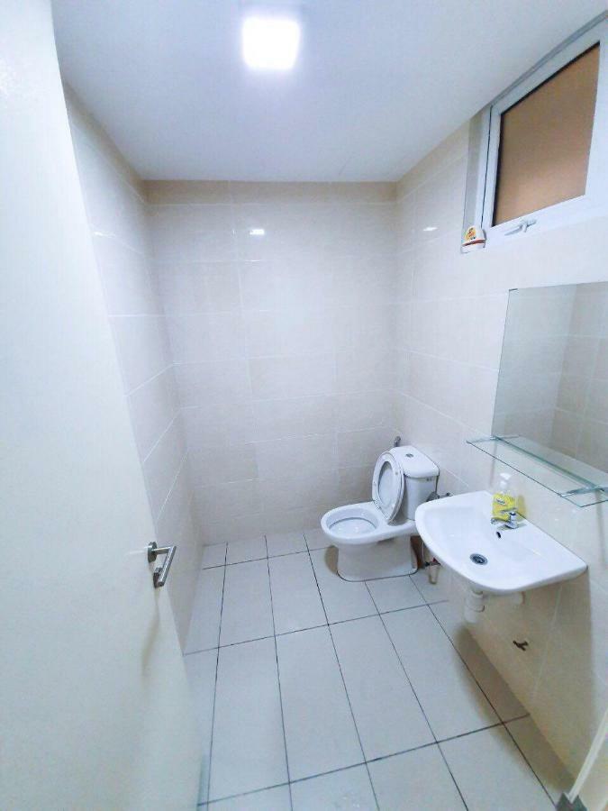 Yenni Duplex @ Decentrum, Kajang Serdang  Exterior foto